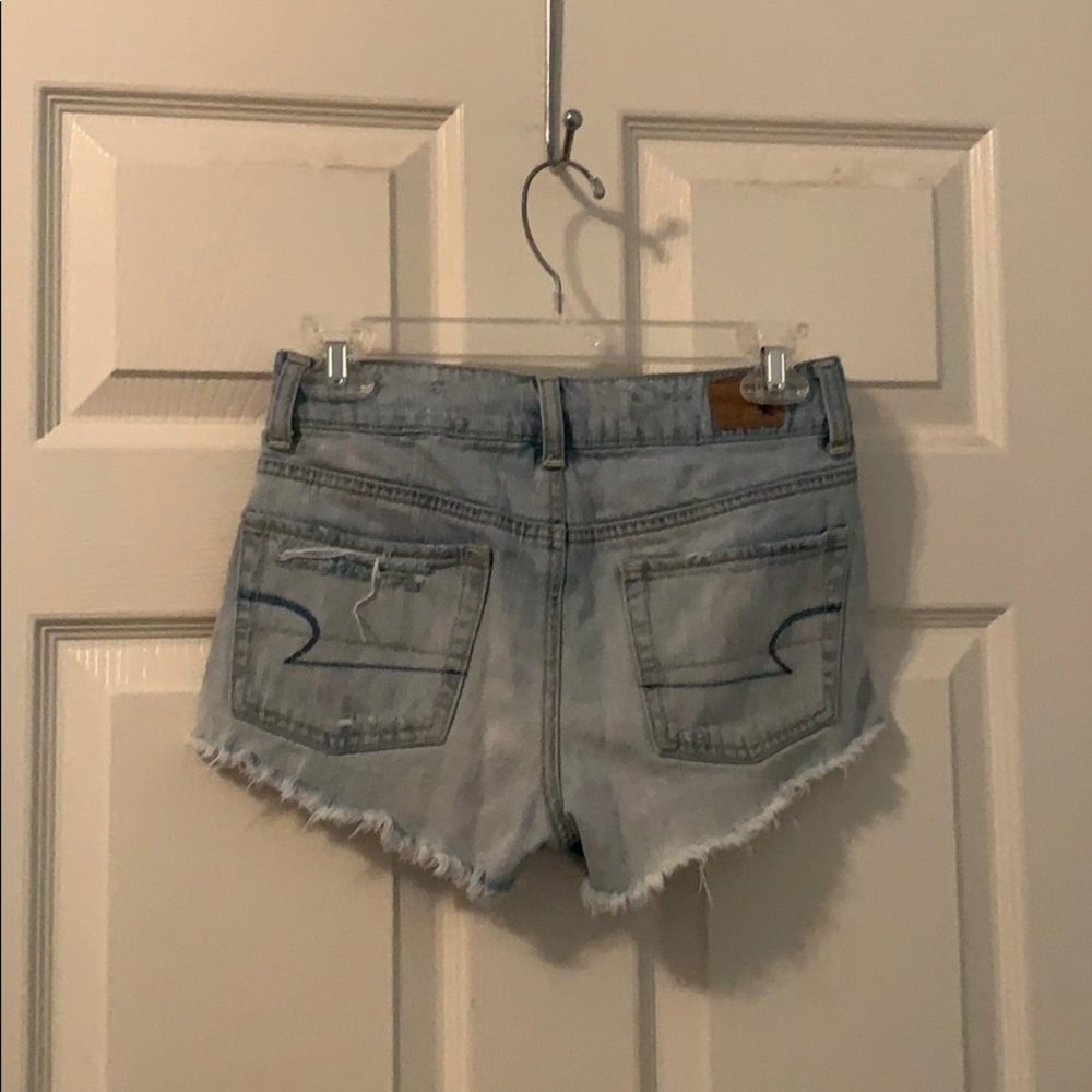 🌼SALE🌼 American Eagle Distressed Denim Shorts - Picture 3 of 4